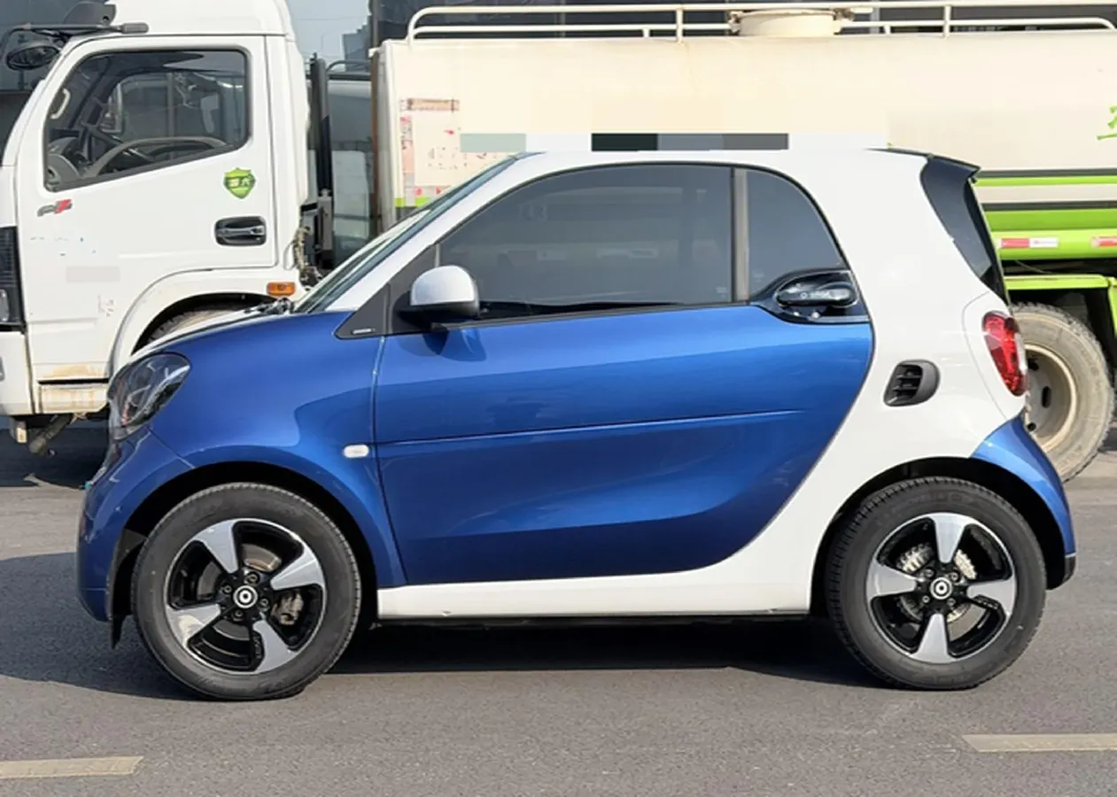 2015 Smart smart fortwo 1.0L 71HP L3 6DCT,autocango,china used car exporter,china ev exporter,chinese used car exporter,chinese used ev exporter