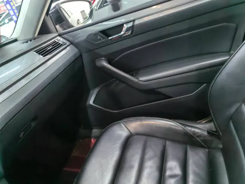 2017 Volkswagen Passat 1.8T 180HP L4 7DCT,autocango,china used car exporter,china ev exporter,chinese used car exporter,chinese used ev exporter