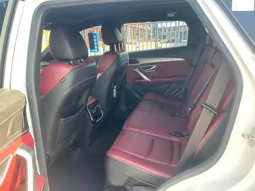 2021 Jetour X70 Plus 1.6T 197HP L4 7DCT,autocango,china used car exporter,china ev exporter,chinese used car exporter,chinese used ev exporter