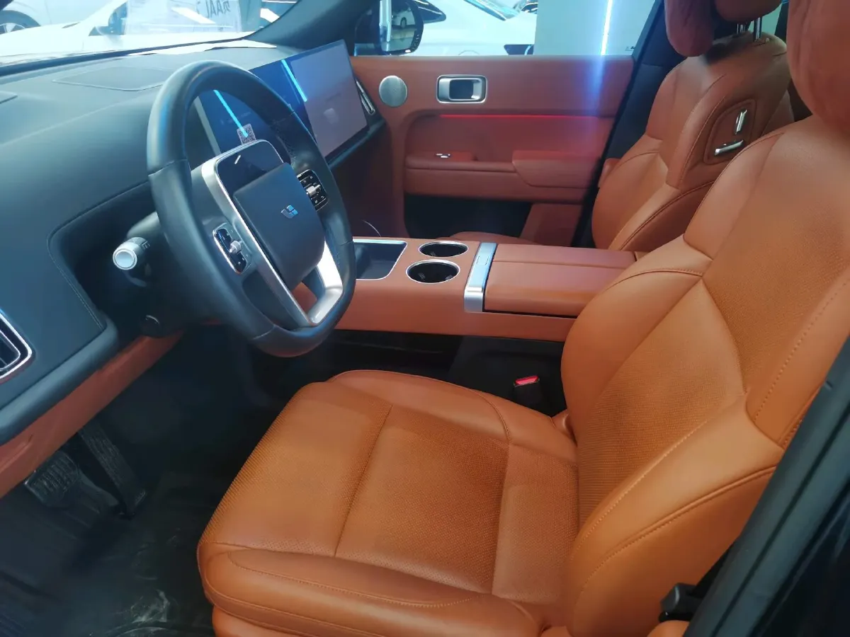 2023 Li L8 Range Extended 154HP REEV 40.9KWH,autocango,china used car exporter,china ev exporter,chinese used car exporter,chinese used ev exporter