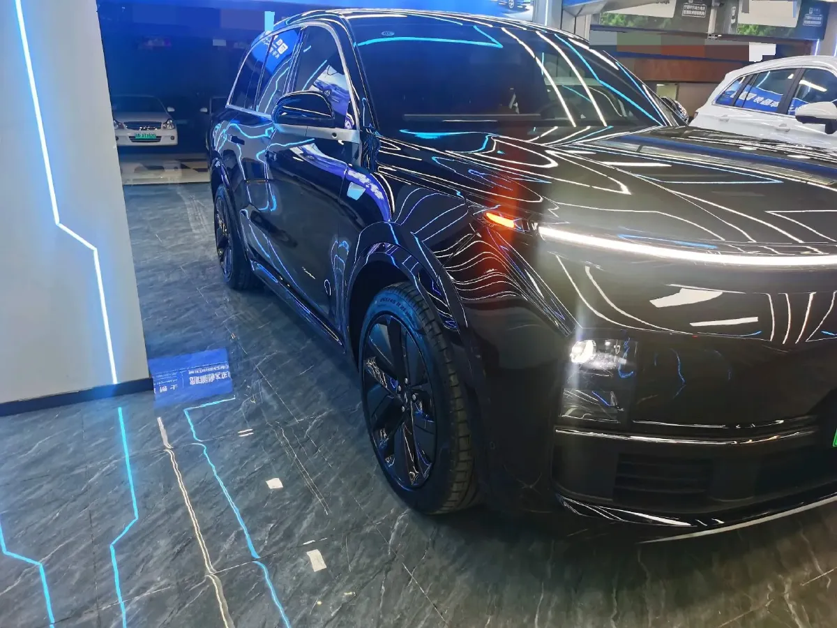2023 Li L8 Range Extended 154HP REEV 40.9KWH,autocango,china used car exporter,china ev exporter,chinese used car exporter,chinese used ev exporter