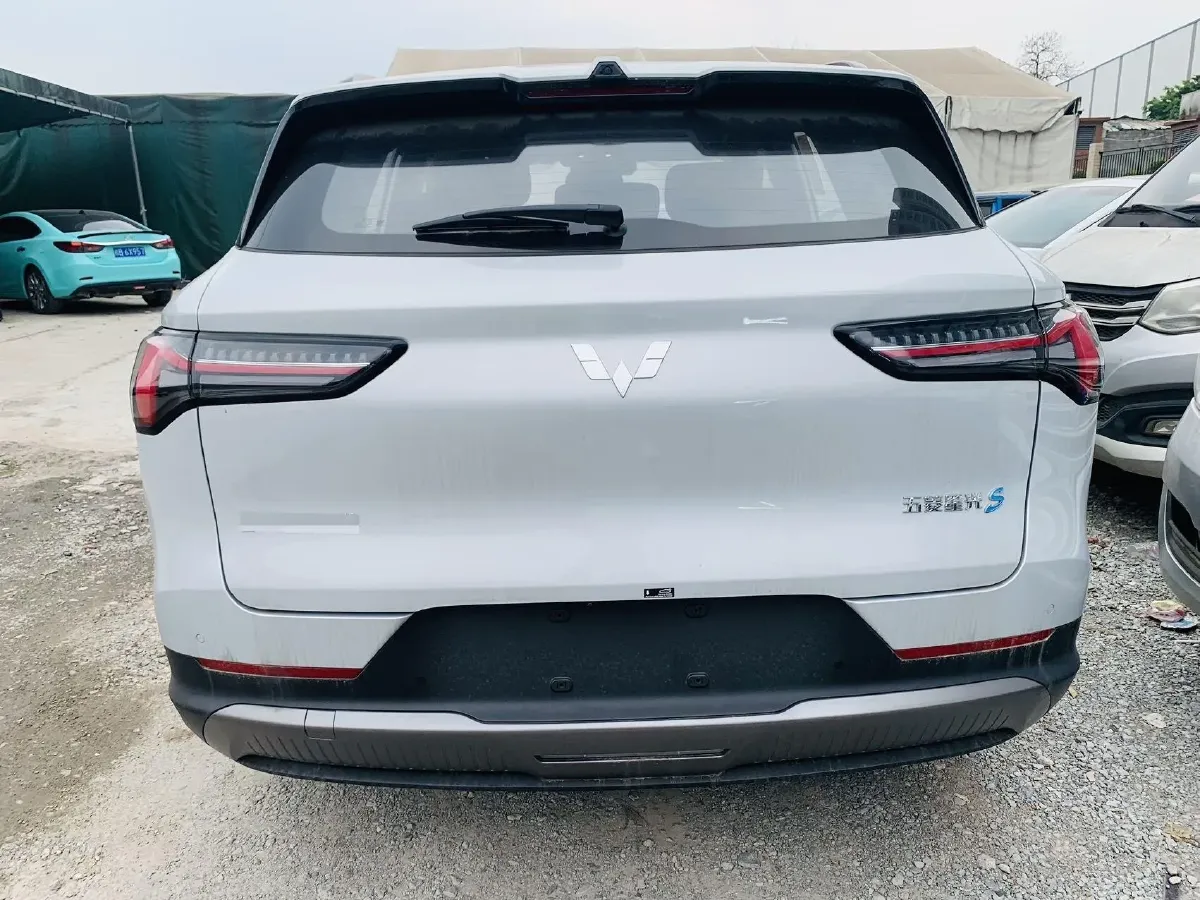 2024 WuLing XingGuangS BEV 60KWH,autocango,china used car exporter,china ev exporter,chinese used car exporter,chinese used ev exporter