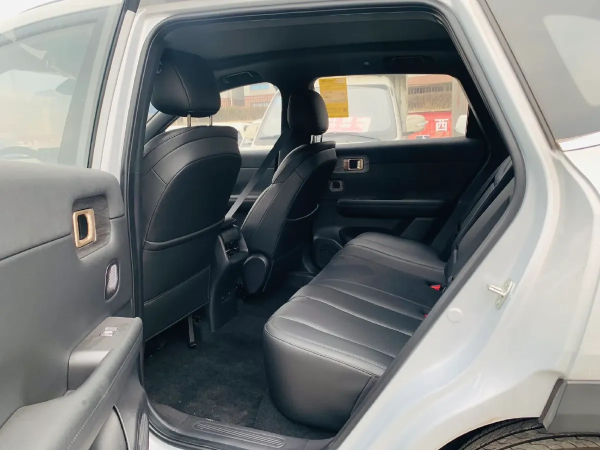 2024 WuLing XingGuangS BEV 60KWH,autocango,china used car exporter,china ev exporter,chinese used car exporter,chinese used ev exporter