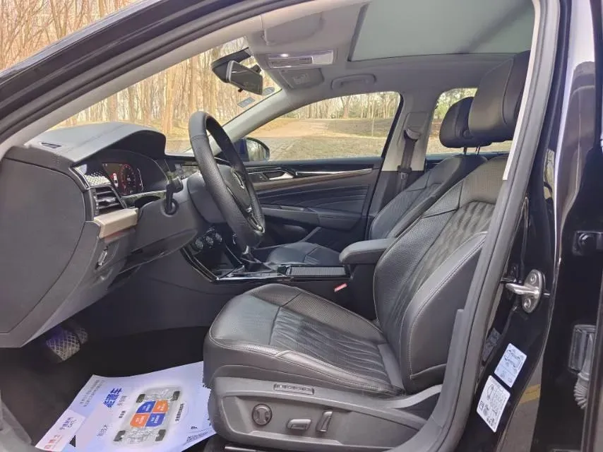 2019 Volvo V40 1.5T 152HP L4 6AT,autocango,china used car exporter,china ev exporter,chinese used car exporter,chinese used ev exporter