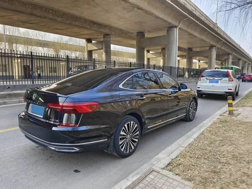 2019 Volvo V40 1.5T 152HP L4 6AT,autocango,china used car exporter,china ev exporter,chinese used car exporter,chinese used ev exporter