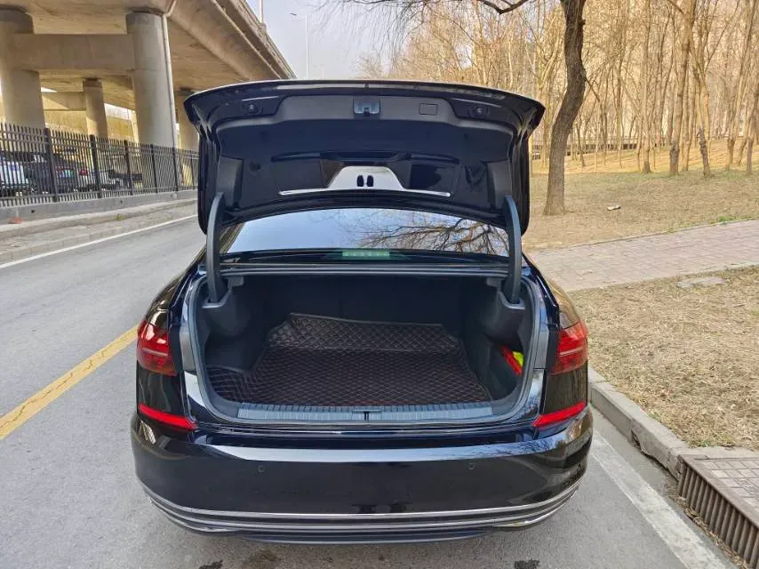 2019 Volvo V40 1.5T 152HP L4 6AT,autocango,china used car exporter,china ev exporter,chinese used car exporter,chinese used ev exporter