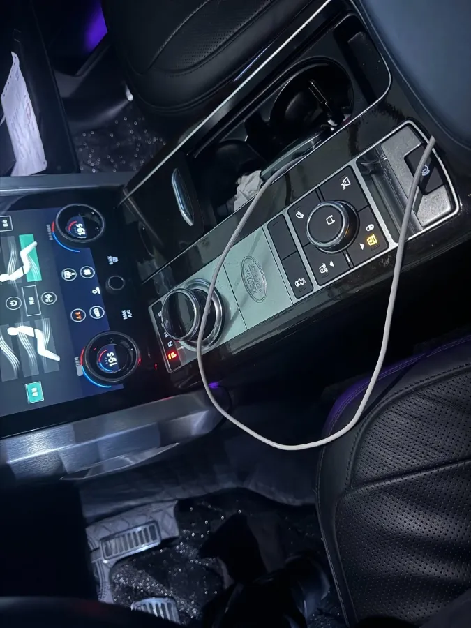 2020 Land Rover Range Rover 3.0T 400HP L6 8AT,autocango,china used car exporter,china ev exporter,chinese used car exporter,chinese used ev exporter