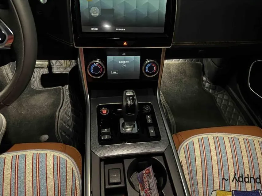 2025 Jaguar XEL 2.0T 250HP L4 8AT,autocango,china used car exporter,china ev exporter,chinese used car exporter,chinese used ev exporter