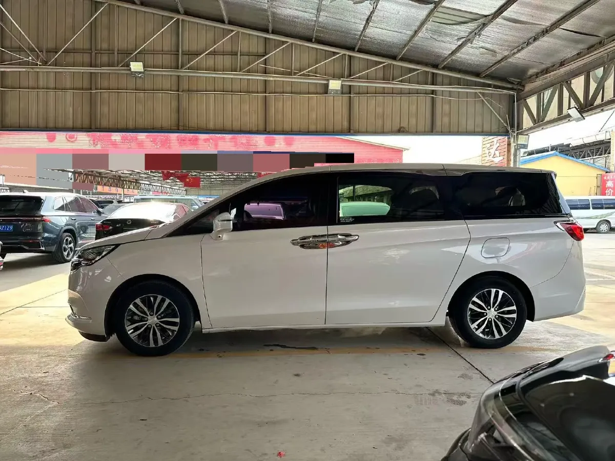 2021 Buick GL8 2.0T 237HP L4 9AT,autocango,china used car exporter,china ev exporter,chinese used car exporter,chinese used ev exporter