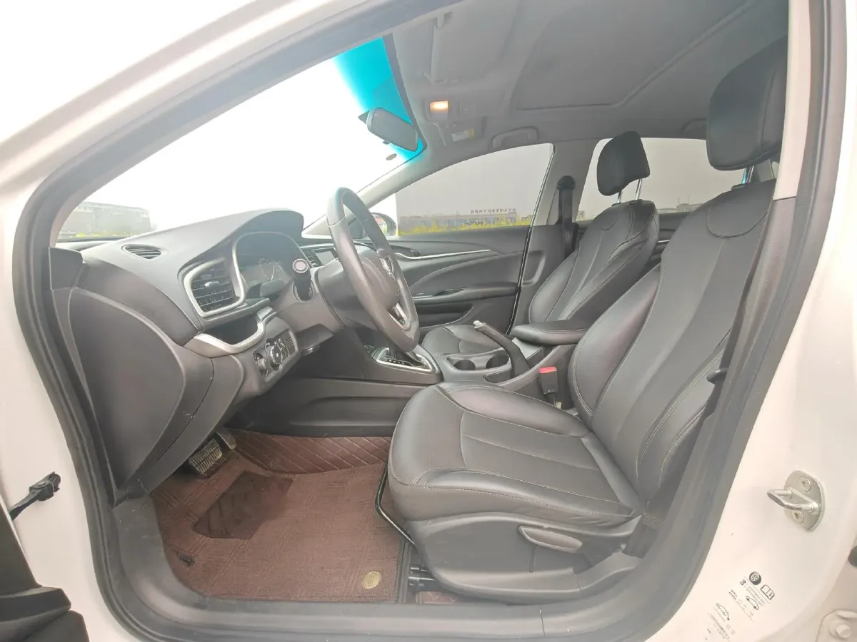 2021 Buick Excelle 1.5L 113HP L4 6AT,autocango,china used car exporter,china ev exporter,chinese used car exporter,chinese used ev exporter