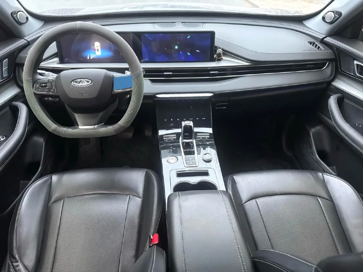 2022 Chery Tiggo 8 Plus 1.6T 197HP L4 7DCT,autocango,china used car exporter,china ev exporter,chinese used car exporter,chinese used ev exporter