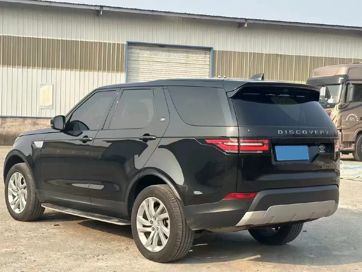 2018 Land Rover Discovery 2.0T 300HP L4 8AT,autocango,china used car exporter,china ev exporter,chinese used car exporter,chinese used ev exporter