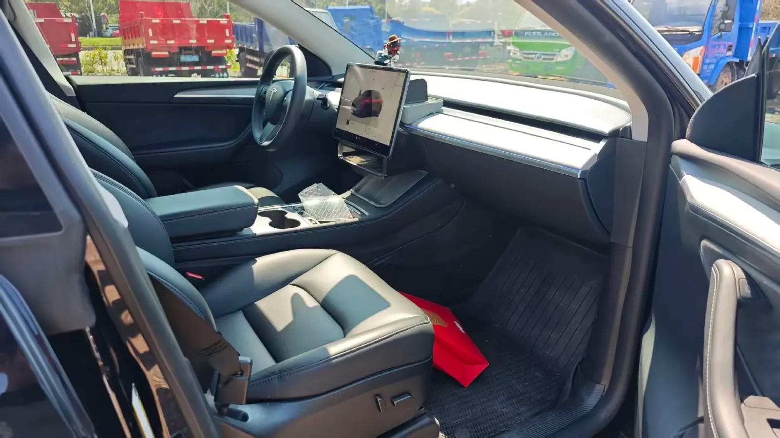 2024 Iveco OuSheng BEV 77.28KWH,autocango,china used car exporter,china ev exporter,chinese used car exporter,chinese used ev exporter