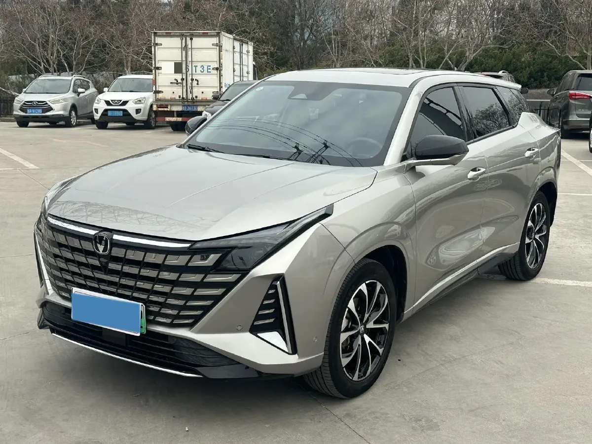 2024 ChangAn UNI-Z 1.5L 98HP L4 E-CVT PHEV 18.4KWH,autocango,china used car exporter,china ev exporter,chinese used car exporter,chinese used ev exporter