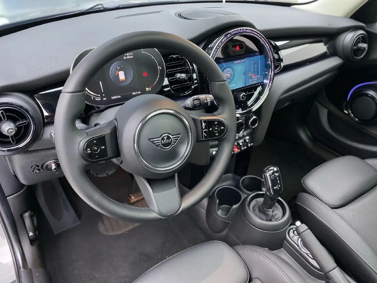 2022 MINI MINI 1.5T 136HP L3 7DCT,autocango,china used car exporter,china ev exporter,chinese used car exporter,chinese used ev exporter