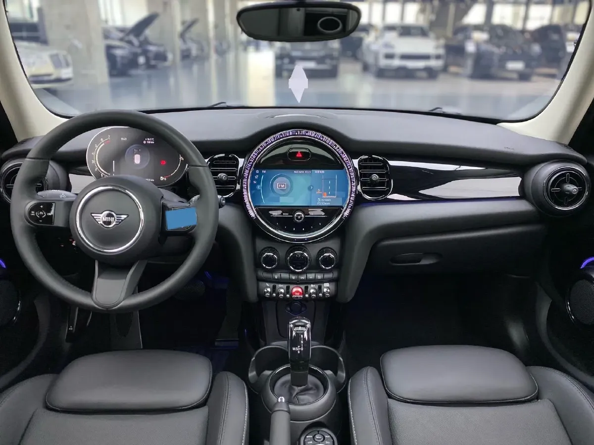 2022 MINI MINI 1.5T 136HP L3 7DCT,autocango,china used car exporter,china ev exporter,chinese used car exporter,chinese used ev exporter