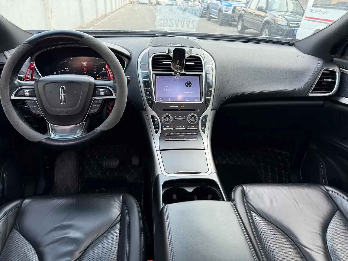2019 Lincoln Nautilus 2.0T 224HP L4 8AT,autocango,china used car exporter,china ev exporter,chinese used car exporter,chinese used ev exporter