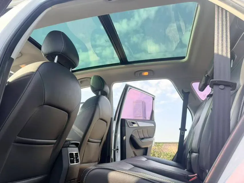 2019 Roewe i6 1.5T 169HP L4 7DCT,autocango,china used car exporter,china ev exporter,chinese used car exporter,chinese used ev exporter