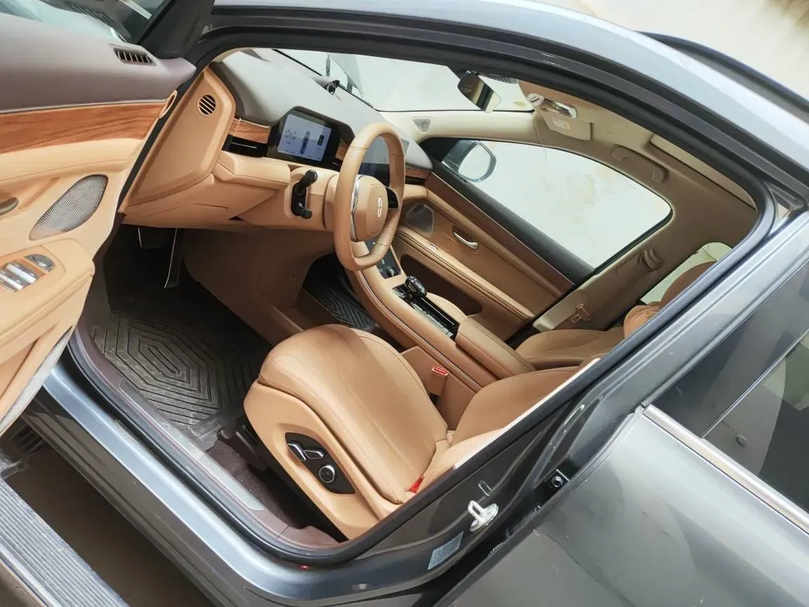 2024 AITO AITO M7 1.5T 152HP L4 REEV 42KWH,autocango,china used car exporter,china ev exporter,chinese used car exporter,chinese used ev exporter