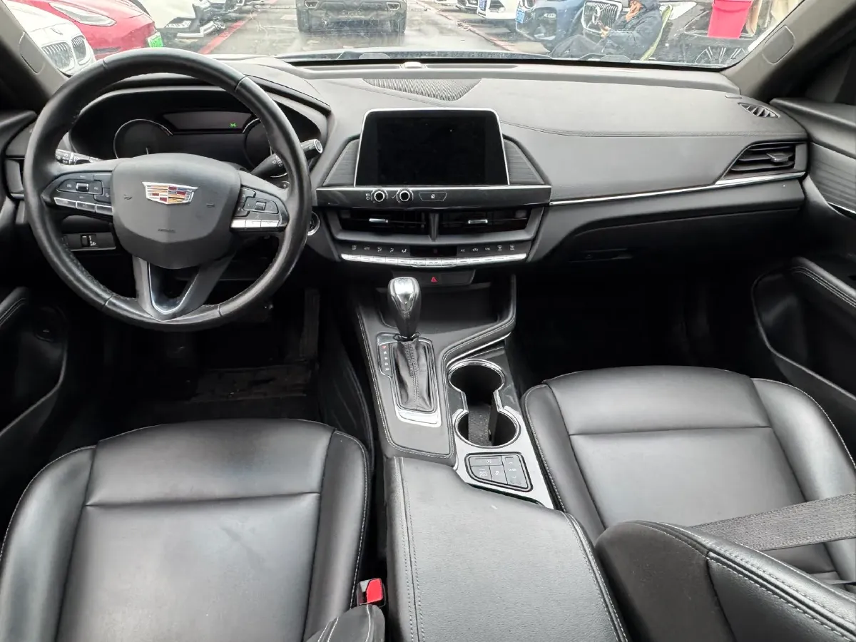 2022 Cadillac CT4 2.0T 237HP L4 8AT,autocango,china used car exporter,china ev exporter,chinese used car exporter,chinese used ev exporter