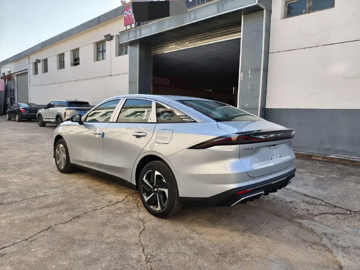 2025 BYD Sea Lion 05 DM-i 1.5L 101HP L4 E-CVT PHEV 12.9KWH,autocango,china used car exporter,china ev exporter,chinese used car exporter,chinese used ev exporter