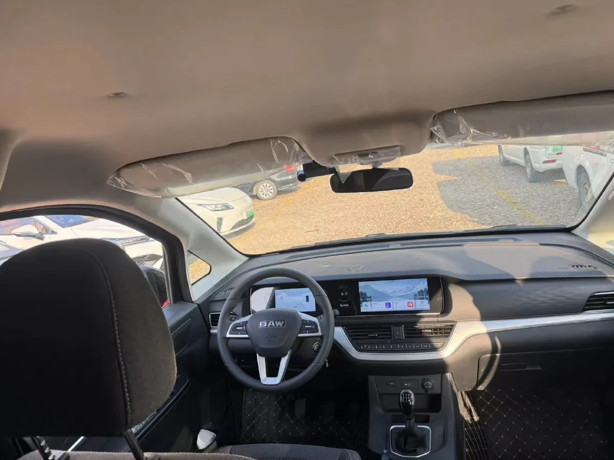 2025 BAW RuiSheng Trump M7 2.0L 122HP L4 5MT,autocango,china used car exporter,china ev exporter,chinese used car exporter,chinese used ev exporter