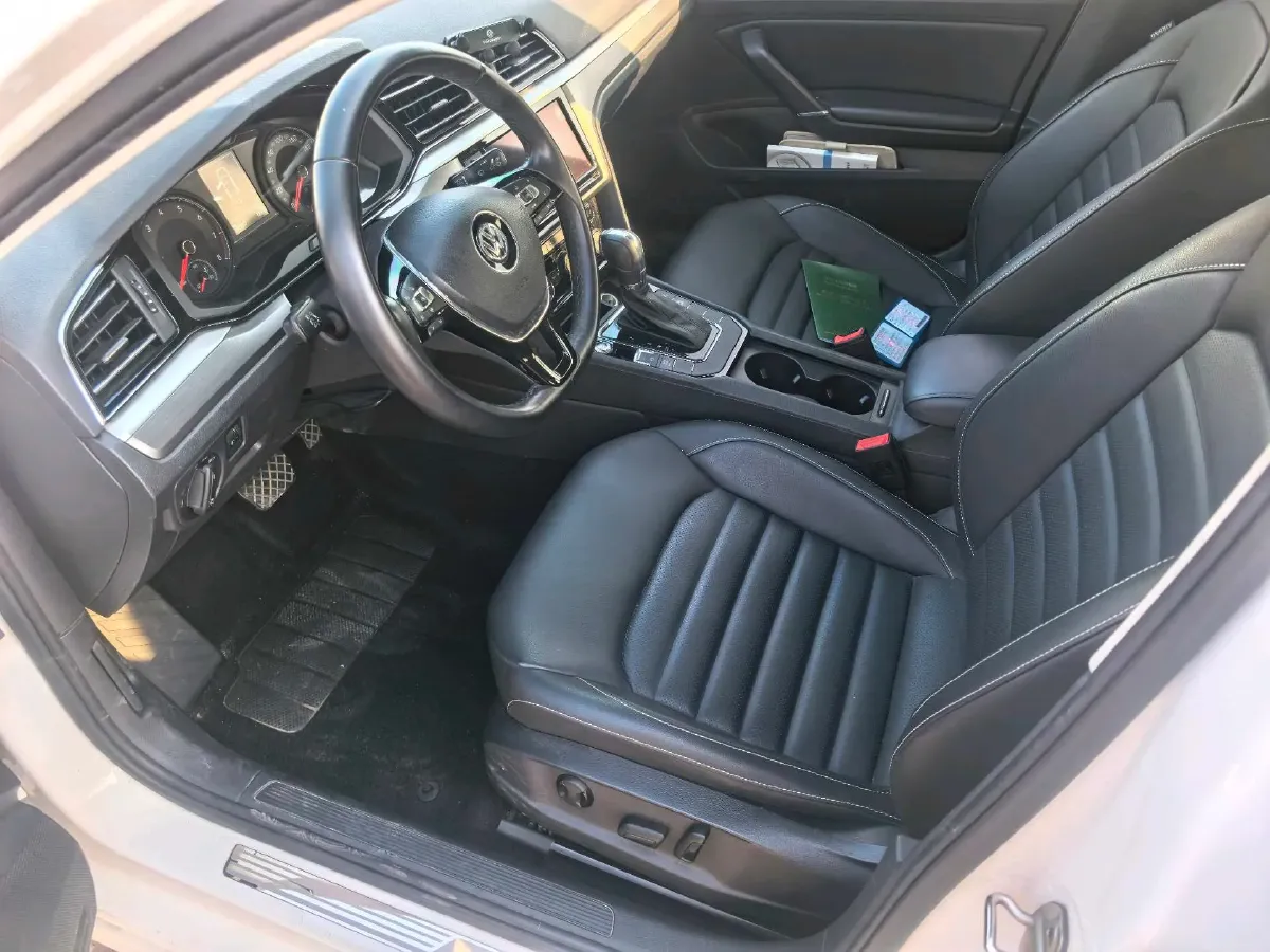 2019 Volkswagen Passat 1.4T 150HP L4 7DCT,autocango,china used car exporter,china ev exporter,chinese used car exporter,chinese used ev exporter