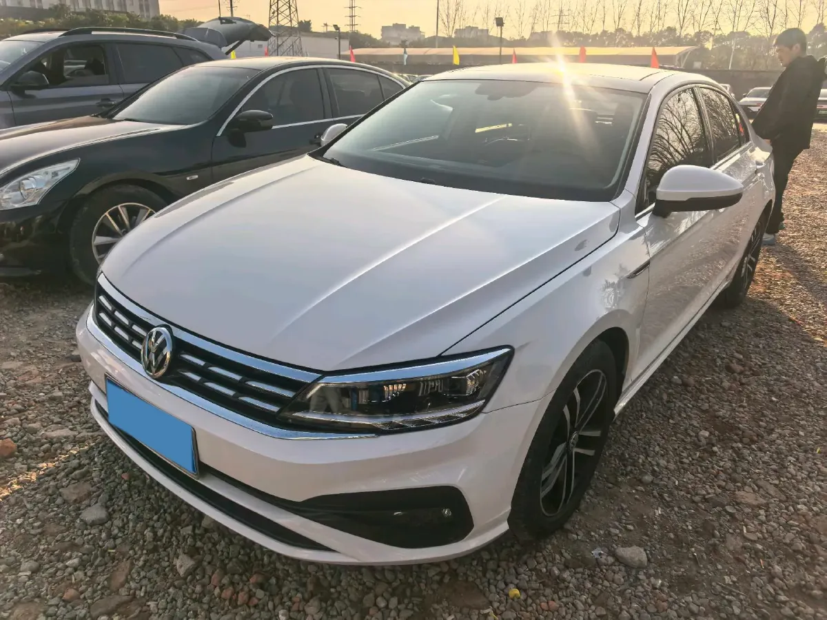 2019 Volkswagen Passat 1.4T 150HP L4 7DCT,autocango,china used car exporter,china ev exporter,chinese used car exporter,chinese used ev exporter