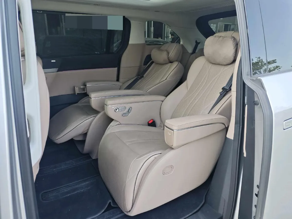 2024 Xpeng X9 BEV 84.5KWH,autocango,china used car exporter,china ev exporter,chinese used car exporter,chinese used ev exporter