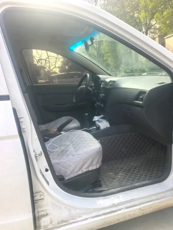 2018 WuLing HongGuang 1.2L 82HP L4 5MT,autocango,china used car exporter,china ev exporter,chinese used car exporter,chinese used ev exporter