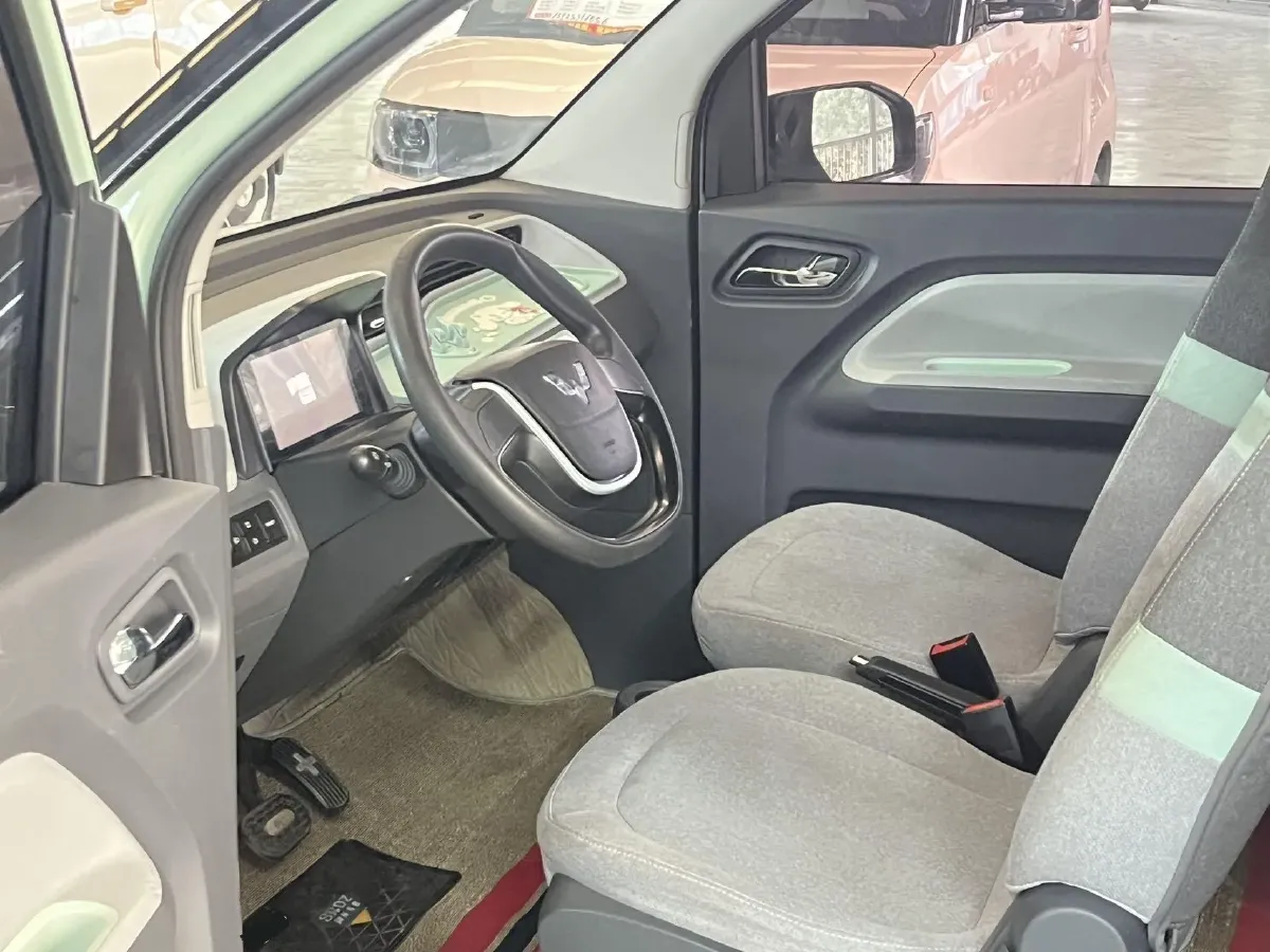 2022 WuLing HongGuang MINI EV BEV 9KWH,autocango,china used car exporter,china ev exporter,chinese used car exporter,chinese used ev exporter