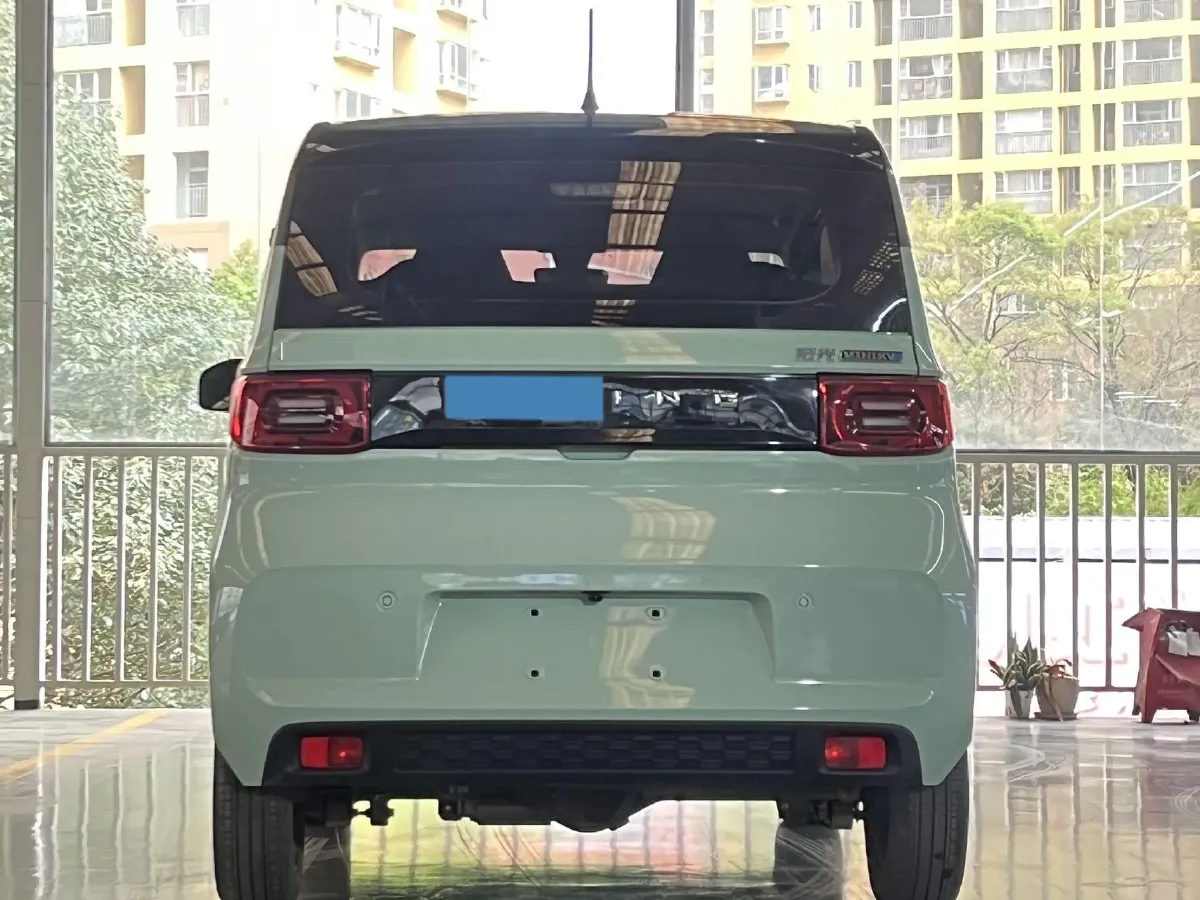 2022 WuLing HongGuang MINI EV BEV 9KWH,autocango,china used car exporter,china ev exporter,chinese used car exporter,chinese used ev exporter
