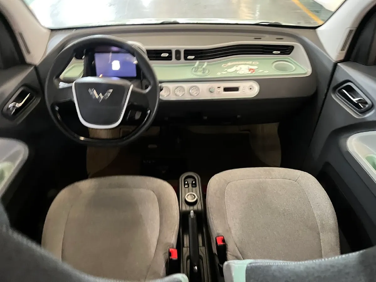 2022 WuLing HongGuang MINI EV BEV 9KWH,autocango,china used car exporter,china ev exporter,chinese used car exporter,chinese used ev exporter