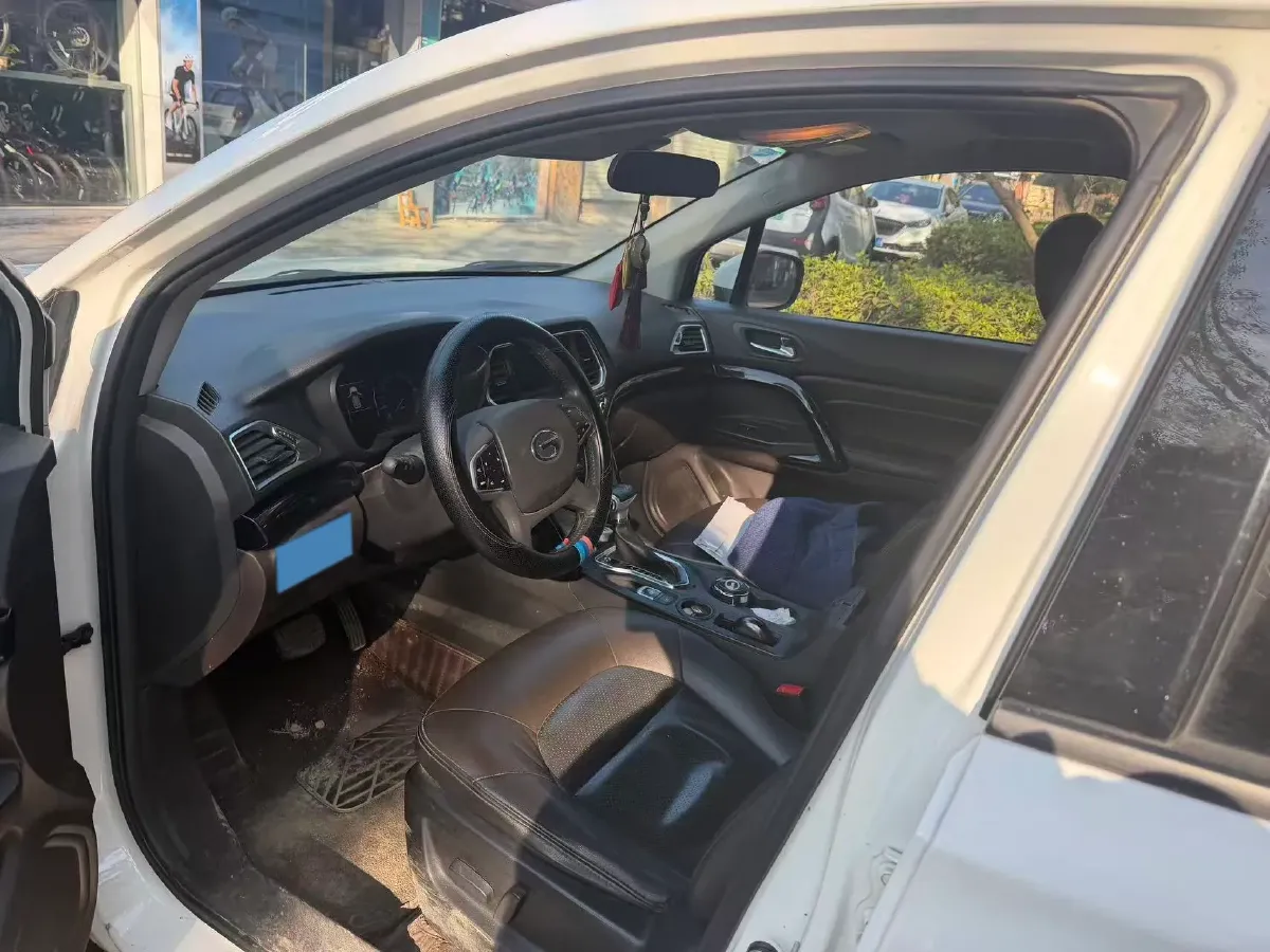 2017 GAC Trumpchi GS4 1.5T 152HP L4 6AT,autocango,china used car exporter,china ev exporter,chinese used car exporter,chinese used ev exporter