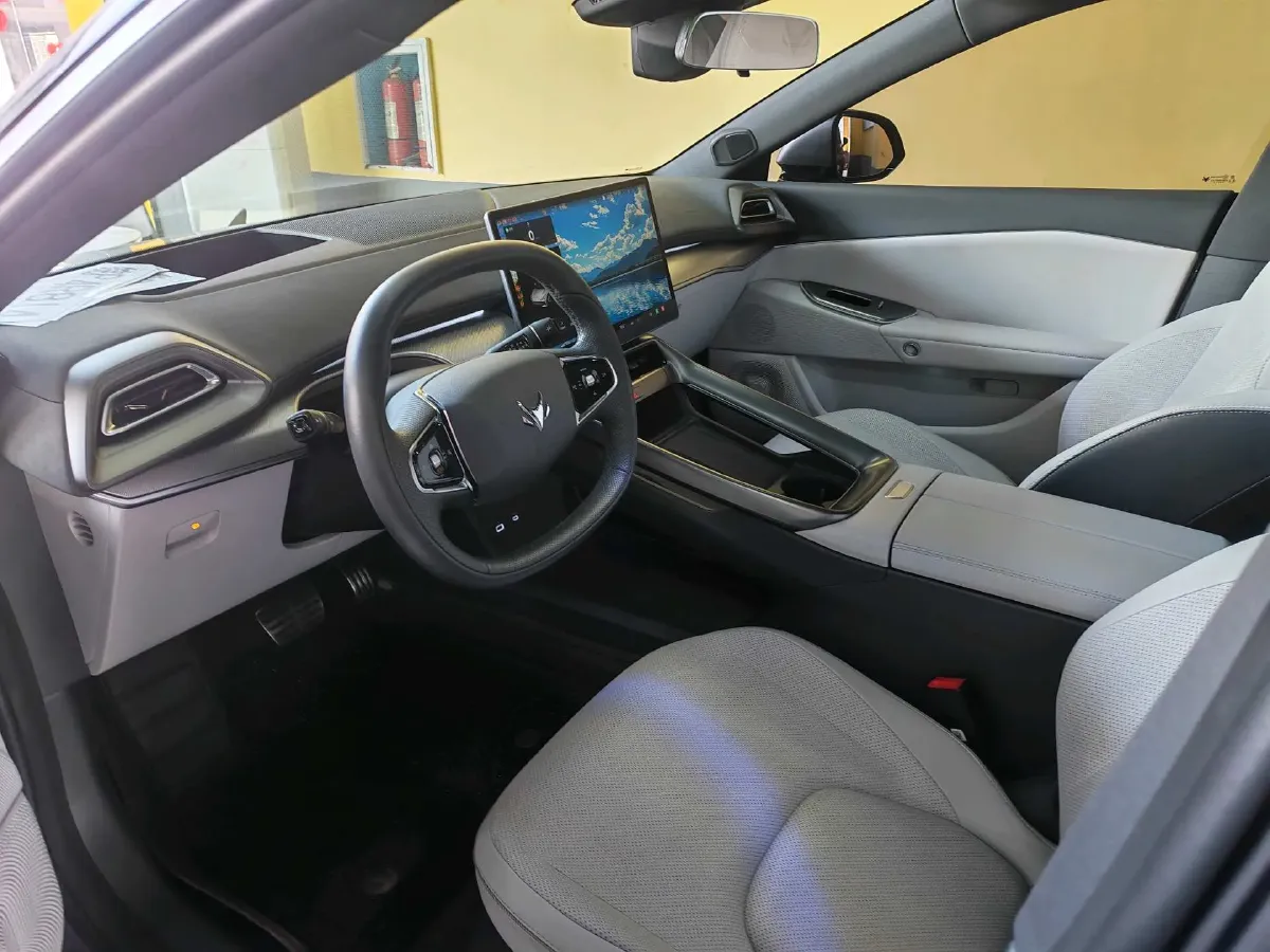 2024 ARCFOX αT5 BEV 79.2KWH,autocango,china used car exporter,china ev exporter,chinese used car exporter,chinese used ev exporter