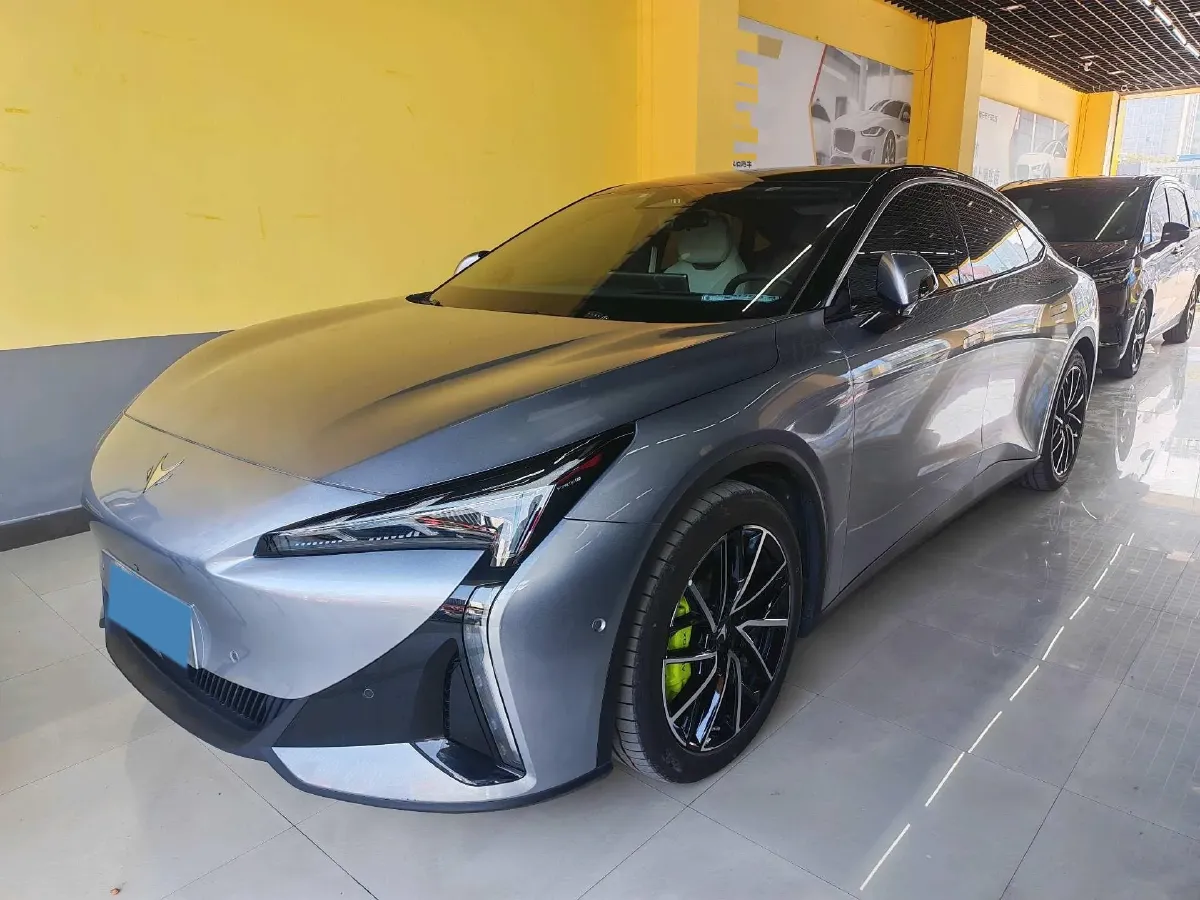 2024 ARCFOX αT5 BEV 79.2KWH,autocango,china used car exporter,china ev exporter,chinese used car exporter,chinese used ev exporter