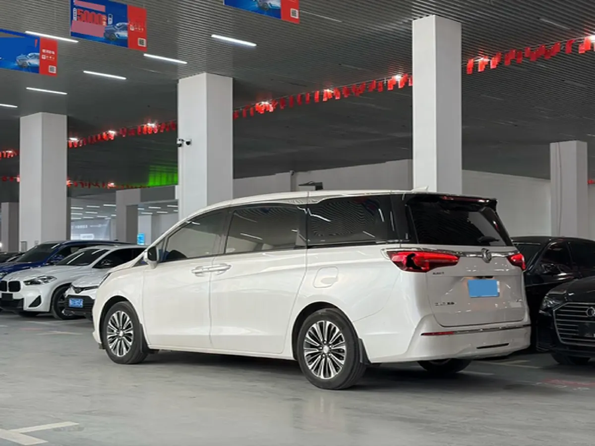 2022 Buick GL8 2.0T 237HP L4 9AT,autocango,china used car exporter,china ev exporter,chinese used car exporter,chinese used ev exporter