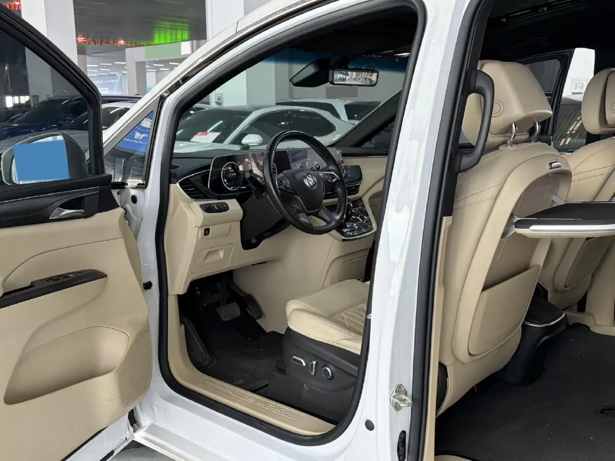 2022 Buick GL8 2.0T 237HP L4 9AT,autocango,china used car exporter,china ev exporter,chinese used car exporter,chinese used ev exporter