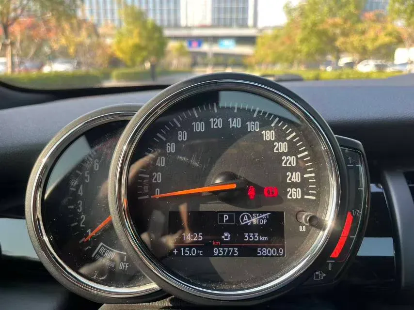 2018 MINI COUNTRYMAN 1.5T 136HP L3 6AT,autocango,china used car exporter,china ev exporter,chinese used car exporter,chinese used ev exporter