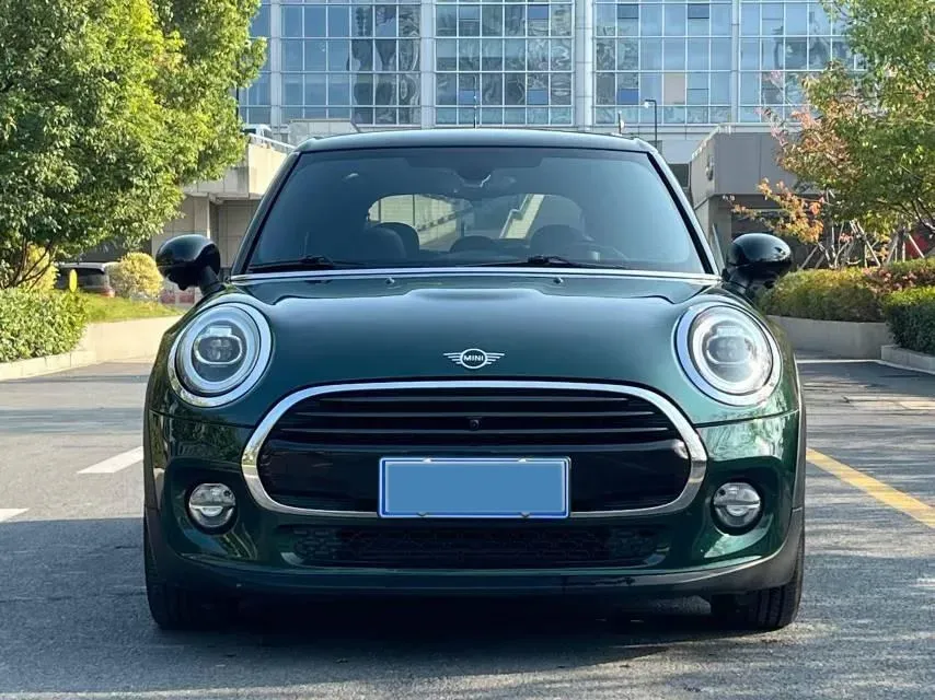 2018 MINI COUNTRYMAN 1.5T 136HP L3 6AT,autocango,china used car exporter,china ev exporter,chinese used car exporter,chinese used ev exporter