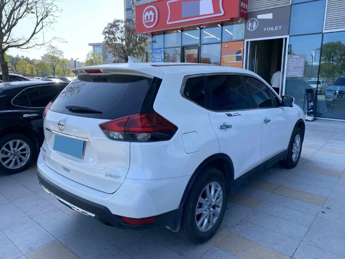 2023 Nissan X-Trail 2.0L 151HP L4 CVT,autocango,china used car exporter,china ev exporter,chinese used car exporter,chinese used ev exporter