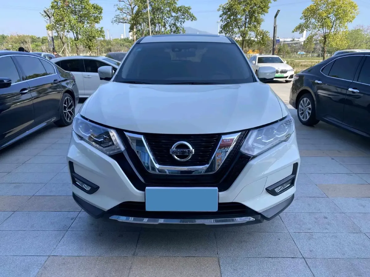 2023 Nissan X-Trail 2.0L 151HP L4 CVT,autocango,china used car exporter,china ev exporter,chinese used car exporter,chinese used ev exporter
