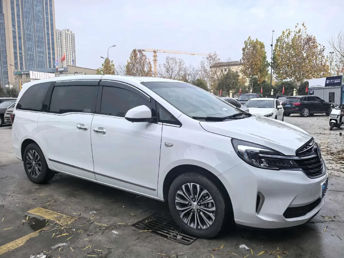 2022 Buick GL8 2.0T 237HP L4 9AT,autocango,china used car exporter,china ev exporter,chinese used car exporter,chinese used ev exporter