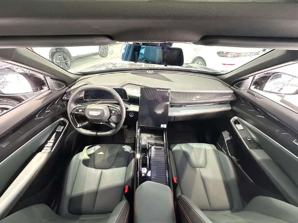 2024 Geely Azkarra 1.5T 181HP L4 7DCT,autocango,china used car exporter,china ev exporter,chinese used car exporter,chinese used ev exporter