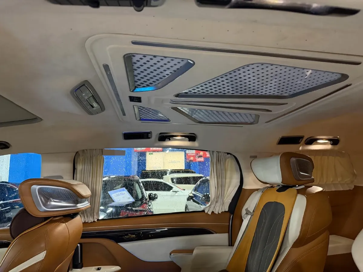 2023 Buick GL8 2.0T 237HP L4 9AT,autocango,china used car exporter,china ev exporter,chinese used car exporter,chinese used ev exporter