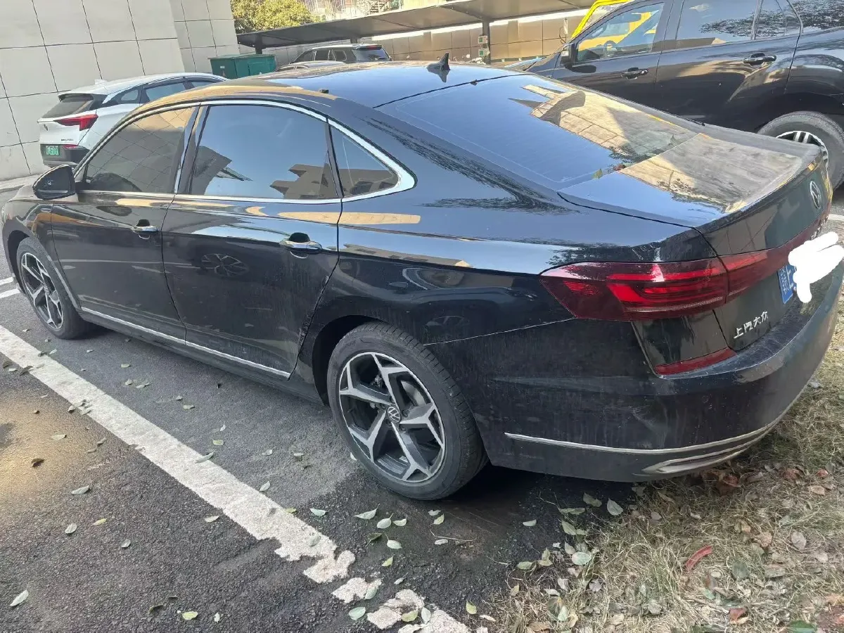 2025 Volkswagen Passat 2.0T 220HP L4 7DCT,autocango,china used car exporter,china ev exporter,chinese used car exporter,chinese used ev exporter