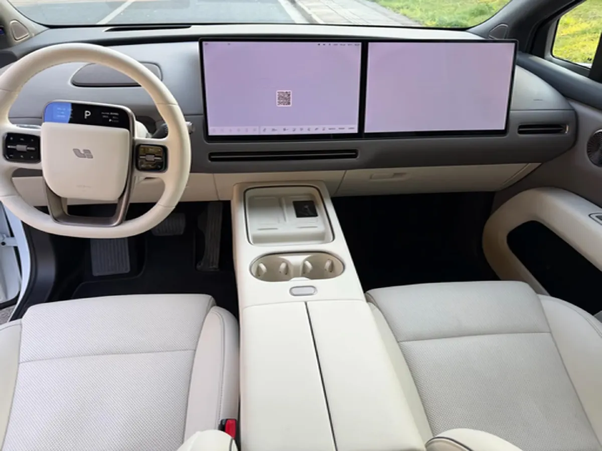 2025 Li i6 BEV,autocango,china used car exporter,china ev exporter,chinese used car exporter,chinese used ev exporter