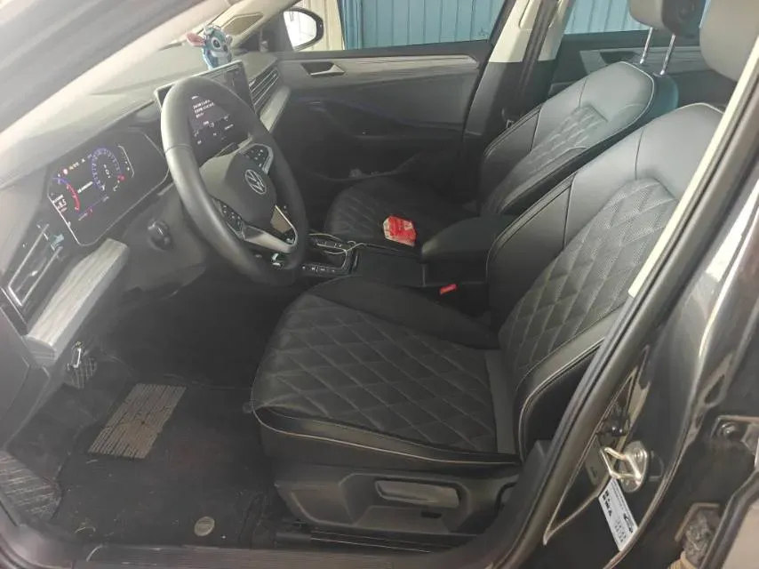 2025 Volkswagen Sagitar 1.5T 160HP L4 7DCT,autocango,china used car exporter,china ev exporter,chinese used car exporter,chinese used ev exporter