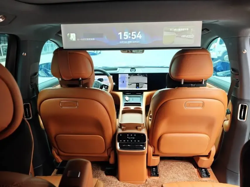 2025 AITO AITO M8 REEV 160HP REEV 53.4KWH,autocango,china used car exporter,china ev exporter,chinese used car exporter,chinese used ev exporter