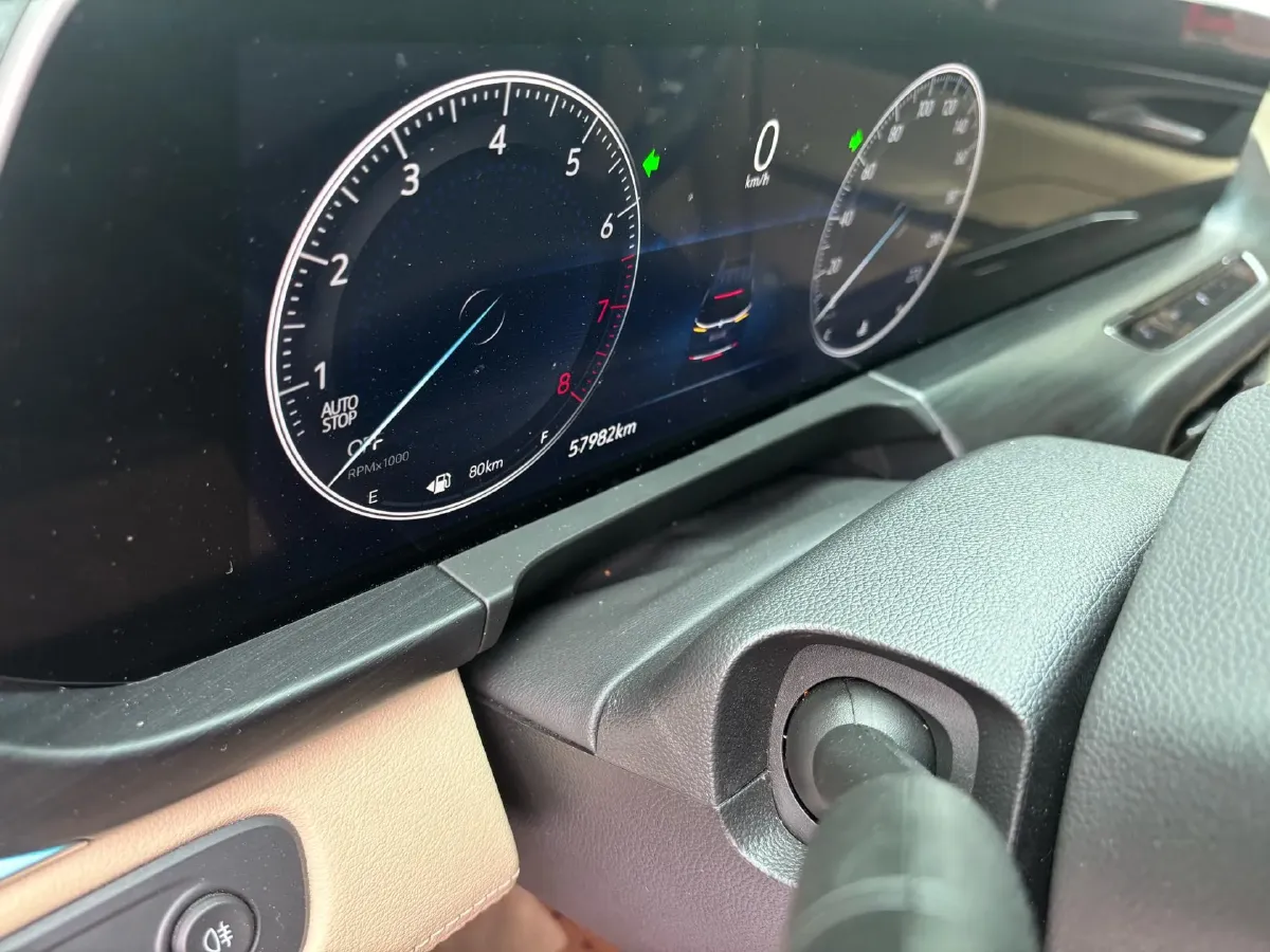 2022 Buick GL8 2.0T 237HP L4 9AT,autocango,china used car exporter,china ev exporter,chinese used car exporter,chinese used ev exporter